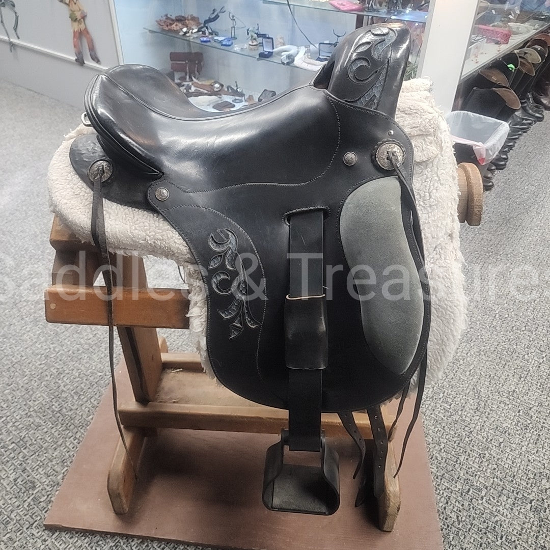 Endurance Saddle English