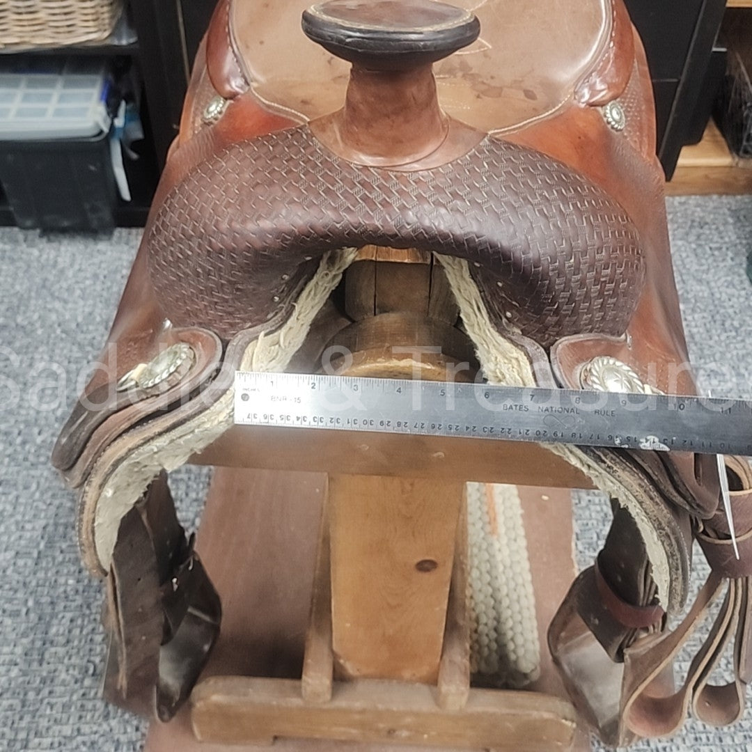 Circle Y Western Saddle