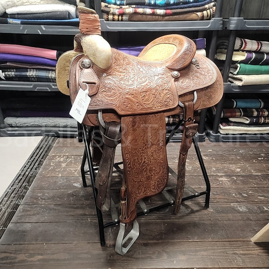 Roping Saddle